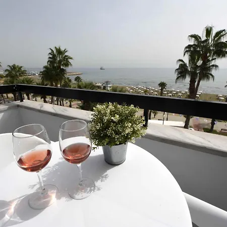 Apartament Finikoudes Sunrise Sea View Lux *
