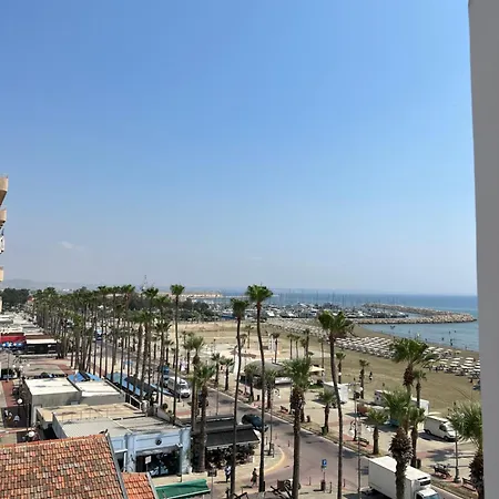 Finikoudes Sunrise Sea View Lux Apartament Larnaca
