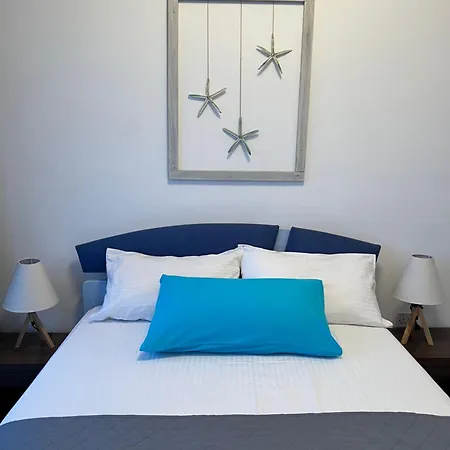 Finikoudes Sunrise Sea View Lux * Larnaca