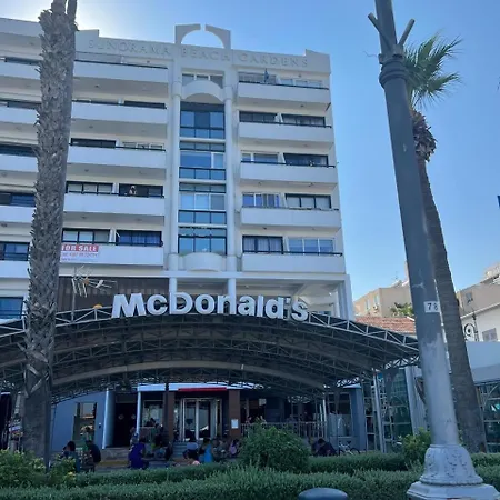 Finikoudes Sunrise Sea View Lux Apartament Larnaca