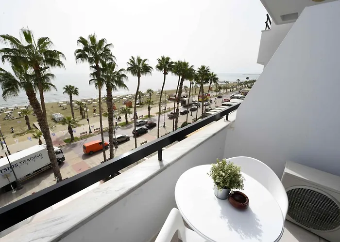 Apartament Finikoudes Sunrise Sea View Lux