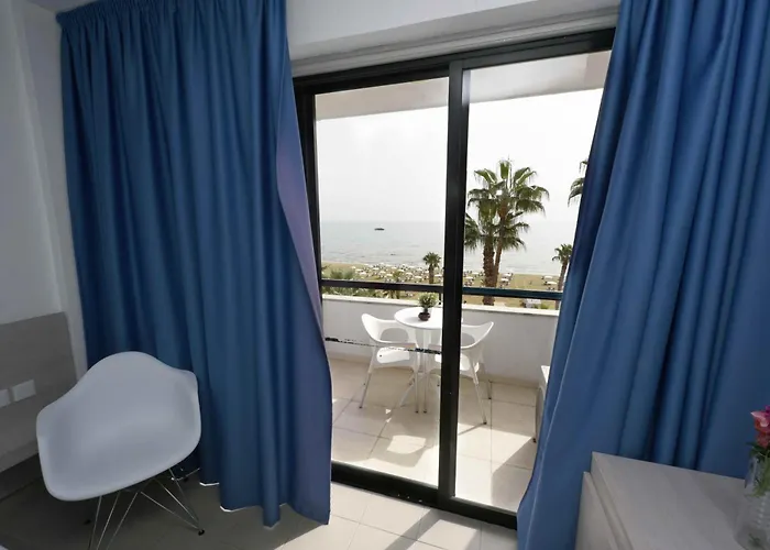Apartament Finikoudes Sunrise Sea View Lux *